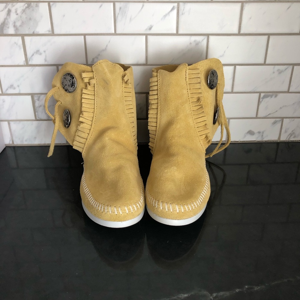 Minnetonka Yellow Suede Fringe Moccasin Boots